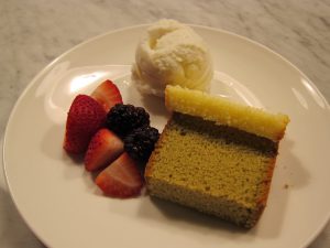Green Tea Kasutera with Strawberries and Vanilla Ice Cream